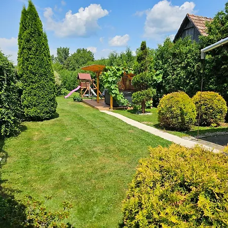Villa Csak A Miénk Házikó *